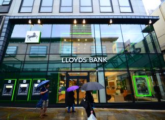 Lloyds Bank Online Personal Loan: Is it Right for You?