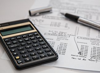 Discover Some of the Most Famous Finance Advisors Today