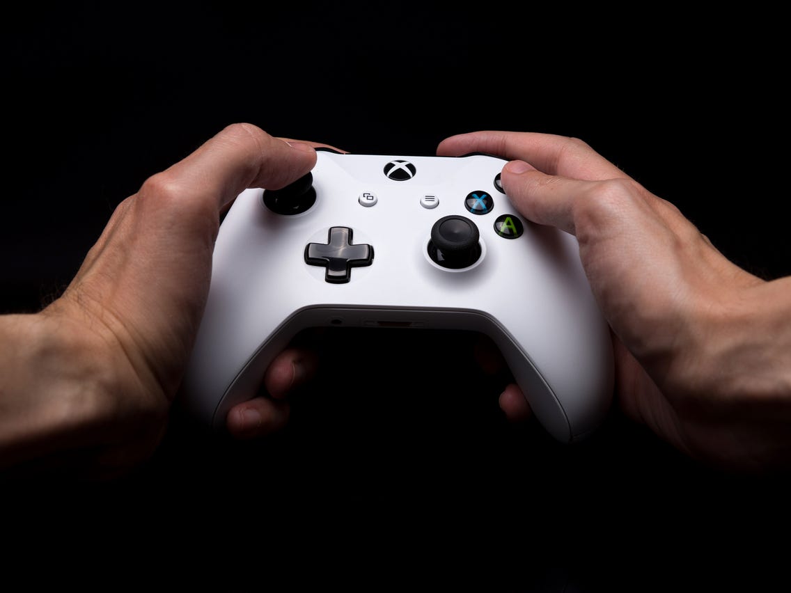Learn How to Use an Xbox Controller on a PC