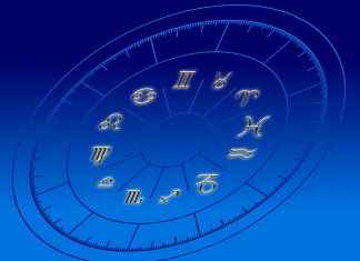 See This Application to View a Horoscope Every Day