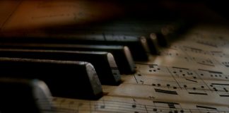 Discover These Apps to Play Piano - Free Downloads